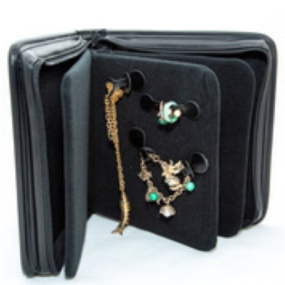 BlingBook jewelry organizer - brand new